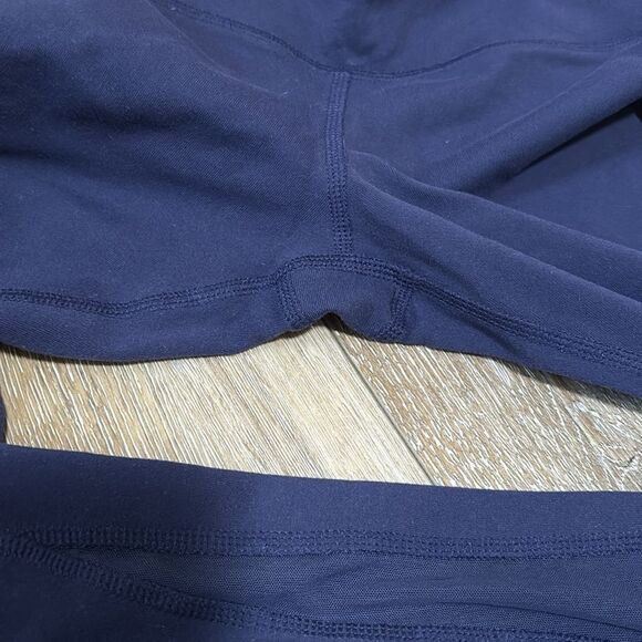 Alo Yoga Coast Leggings - Picture 7 of 7